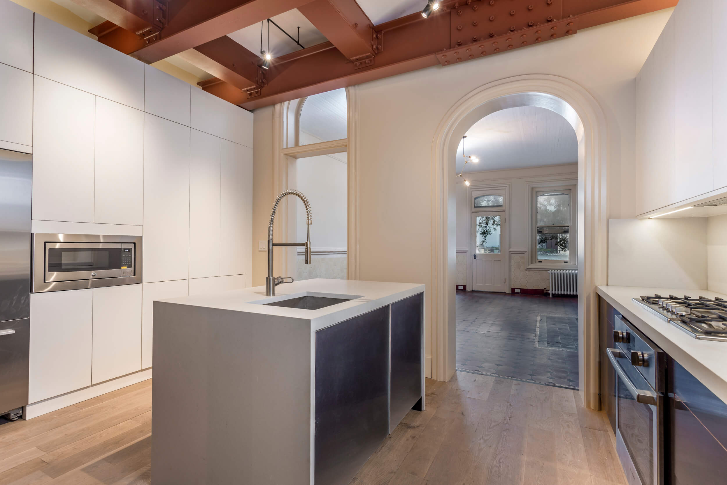 Columbia Heights 0798 3