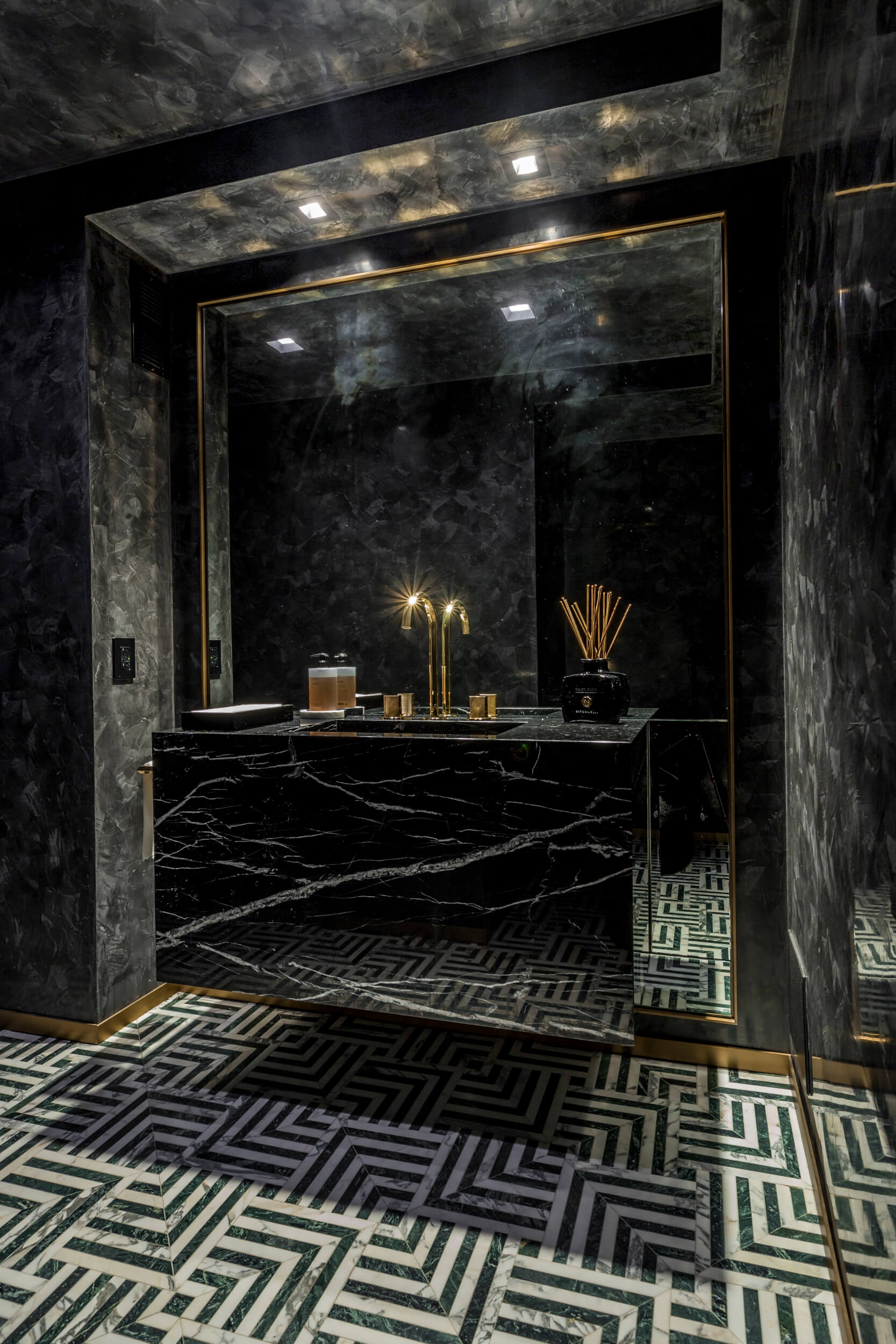 Upper East Side Apartment 11